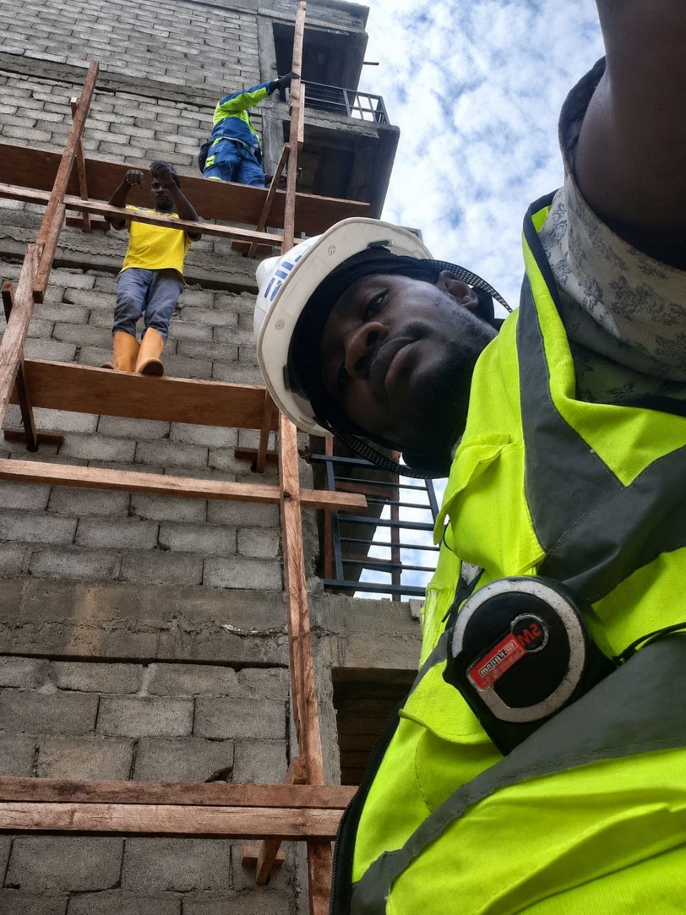 Immeuble R+3, Yaounde